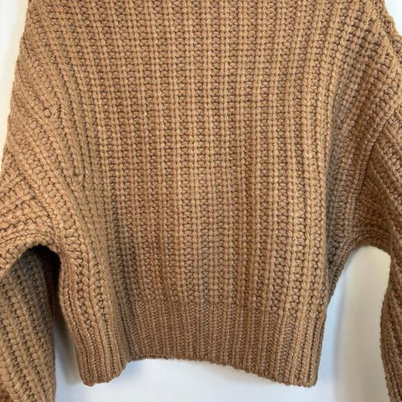 Banana Republic Italian Merino Cropped Sweater Size XS Camel Chunky Knit Funnel - Picture 8 of 13